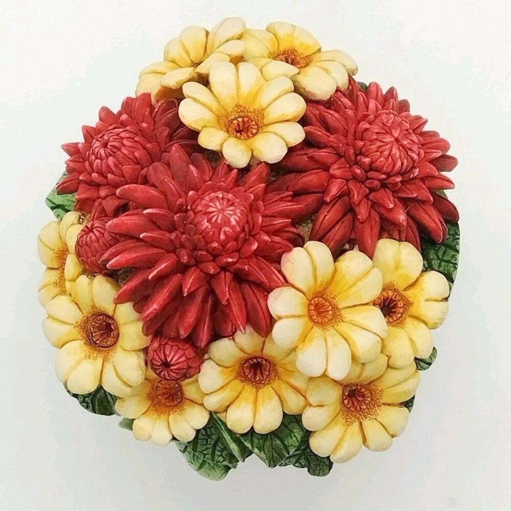 Harmony Kingdom Mother’s Day Bouquet 876/5000 Limited Edition Floral Trinket Box - Picture 5 of 7